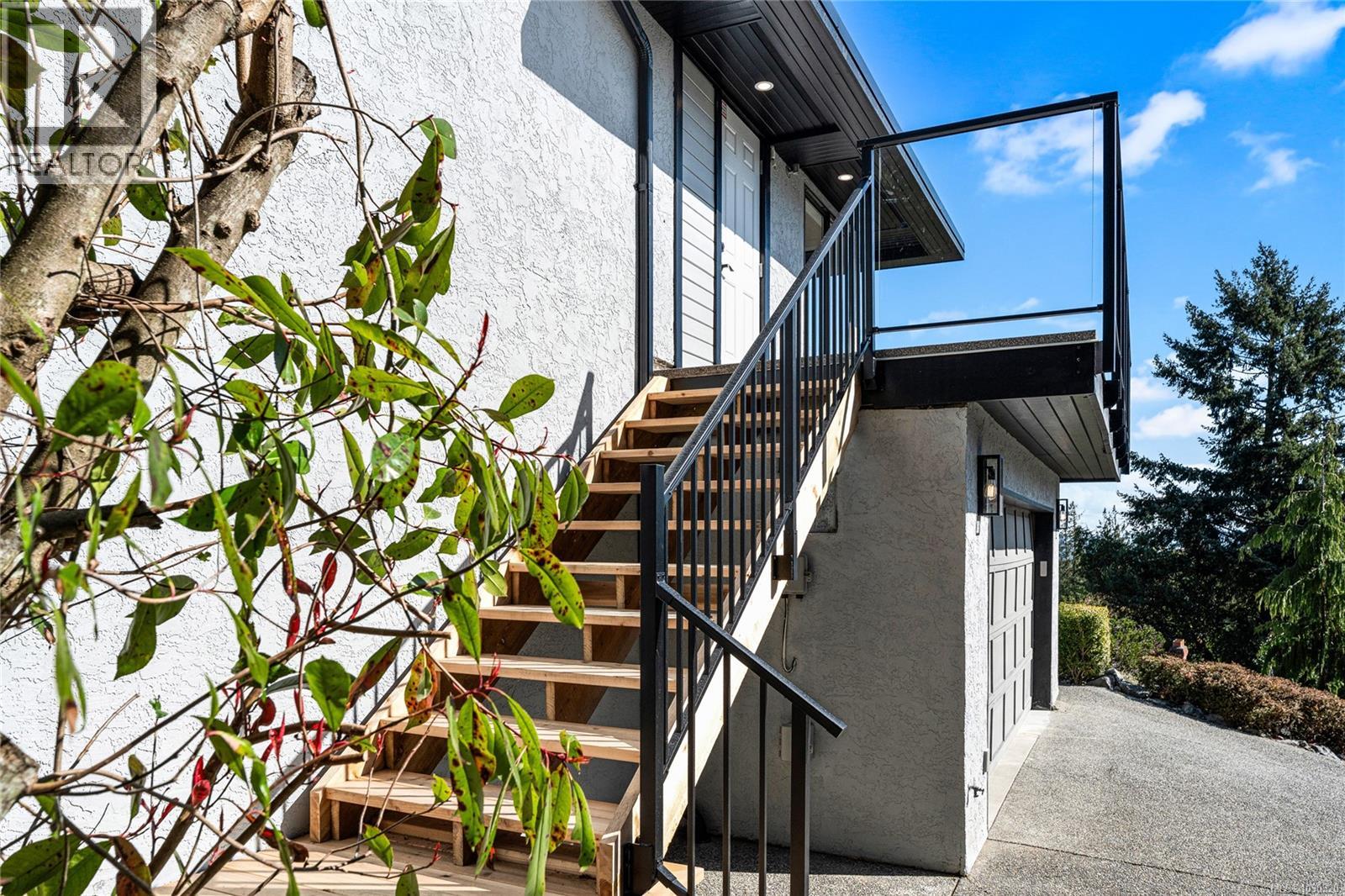  5198 Beckton Road, Saanich