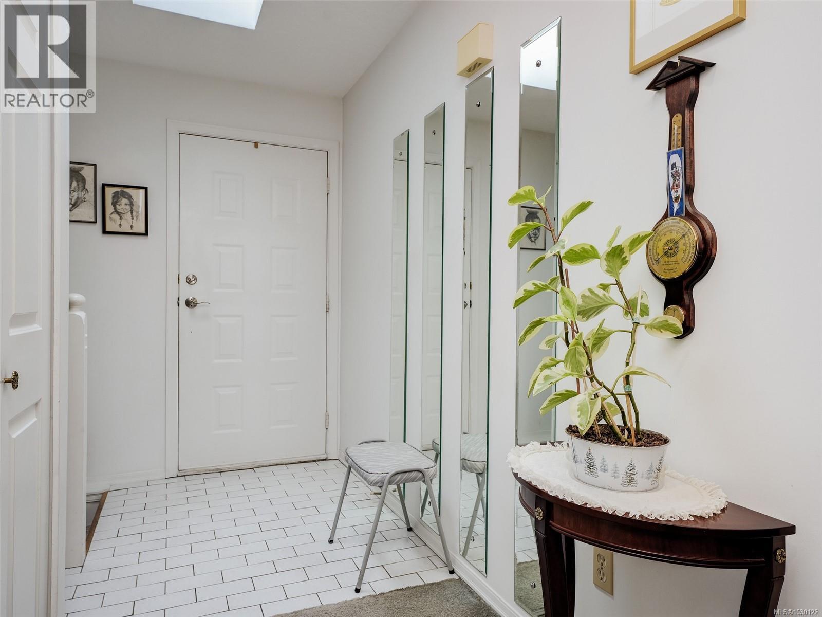 3250 SEDGWICK DR - 24