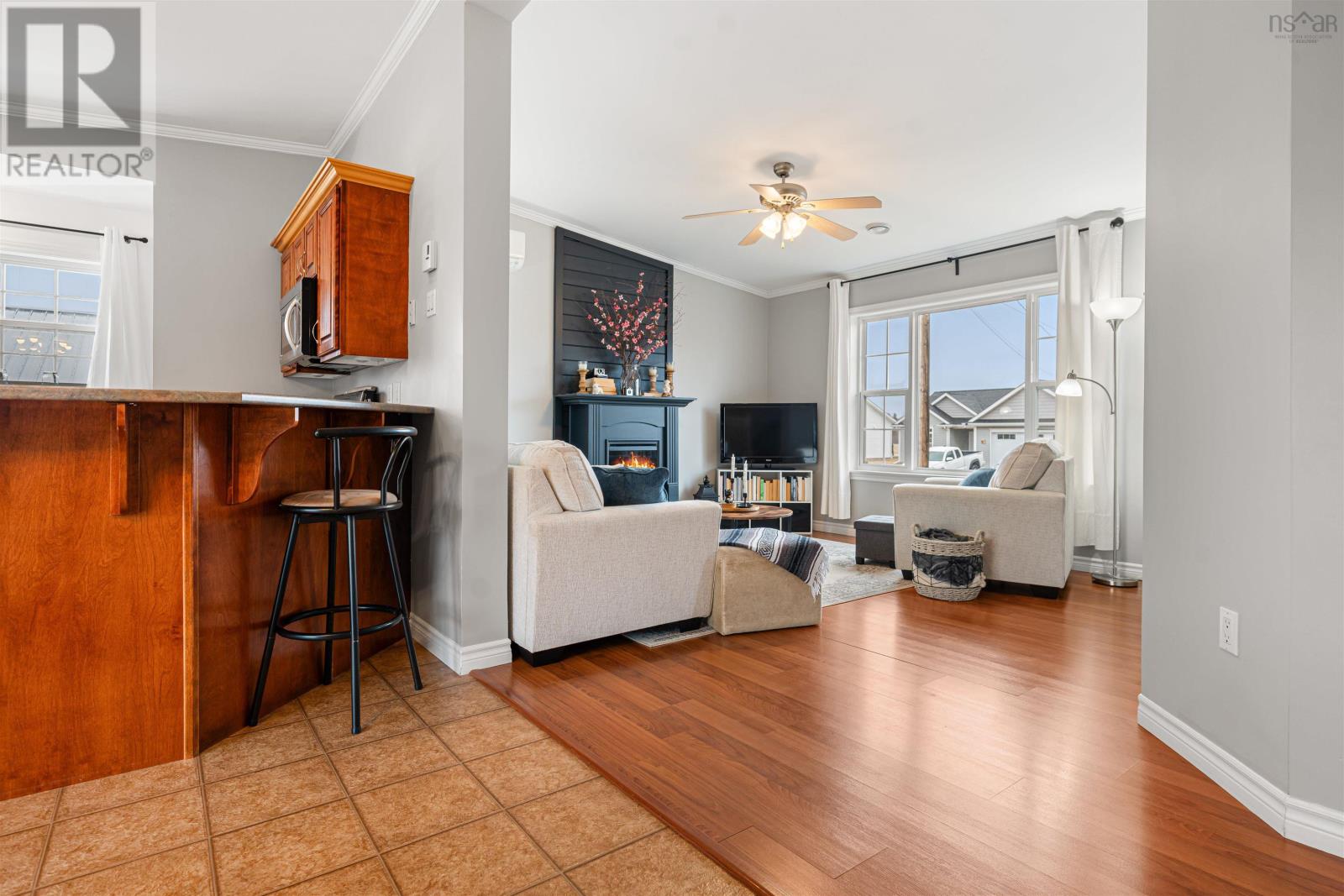 Property 11 of 49 of 9 Fleming Avenue