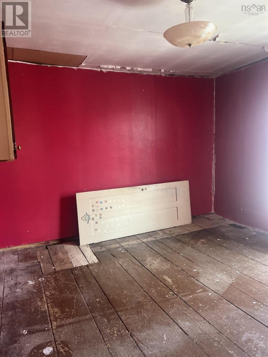 Property 11 of 18 of 15 Lornevale Road