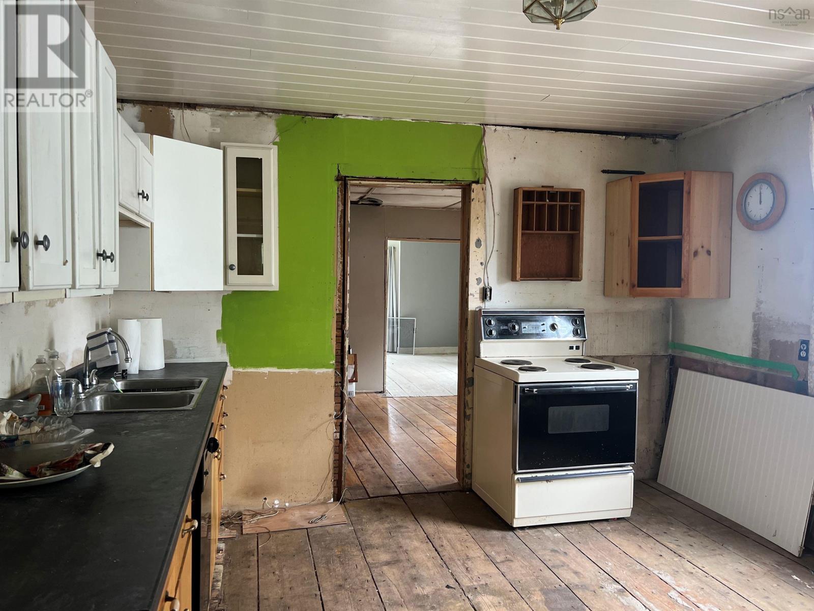 Property 3 of 18 of 15 Lornevale Road