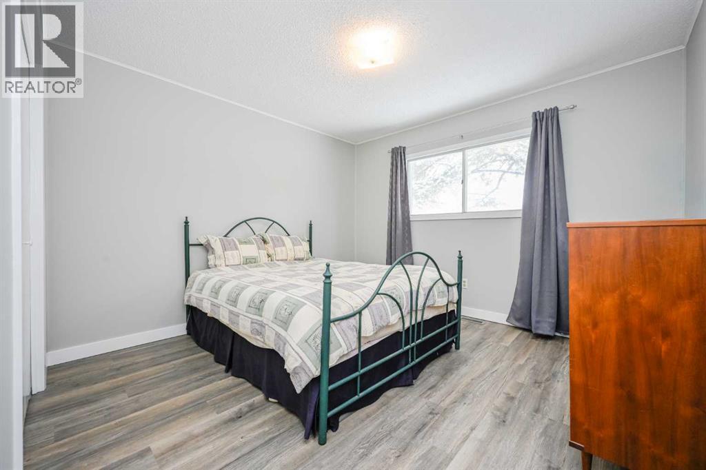 Single Family House Bungalow for Sale in   Avenue Mountview Grande Prairie 