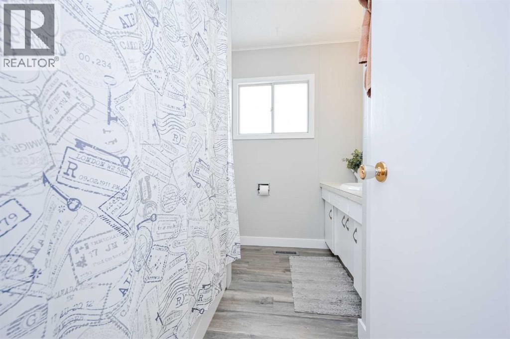 Single Family House Bungalow for Sale in   Avenue Mountview Grande Prairie 