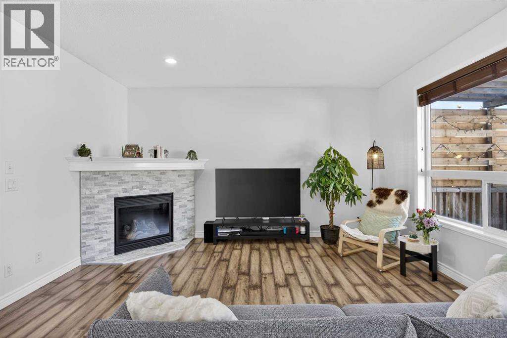 340 Prestwick Terrace SE, Calgary, Alberta