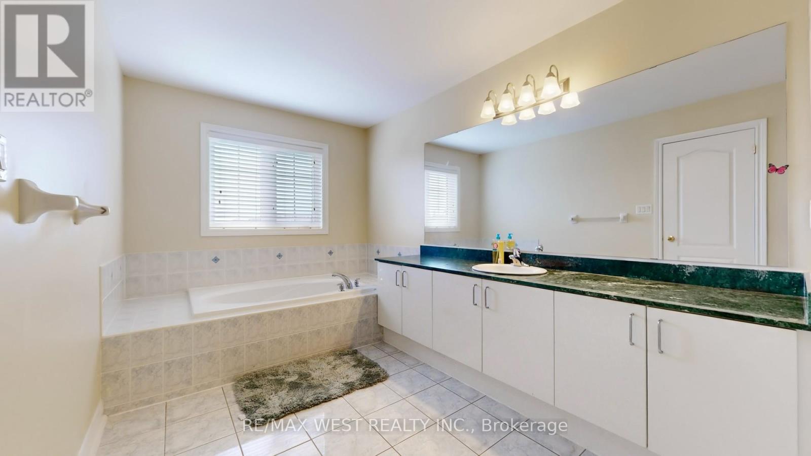 247 KNAPTON DRIVE - 19
