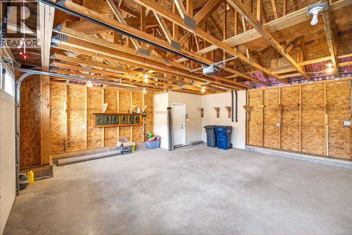 2261 Black Hawk Drive, Sparwood