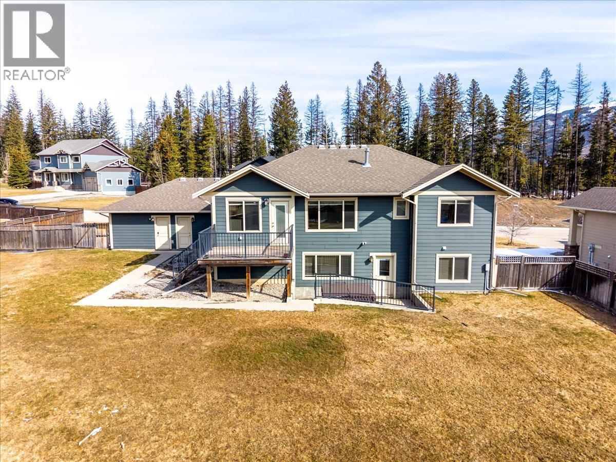2261 Black Hawk Drive, Sparwood