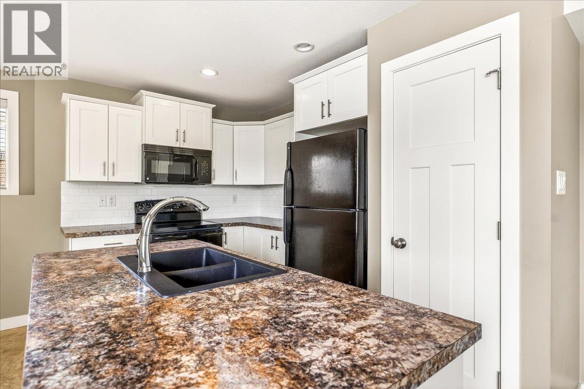 2261 Black Hawk Drive, Sparwood