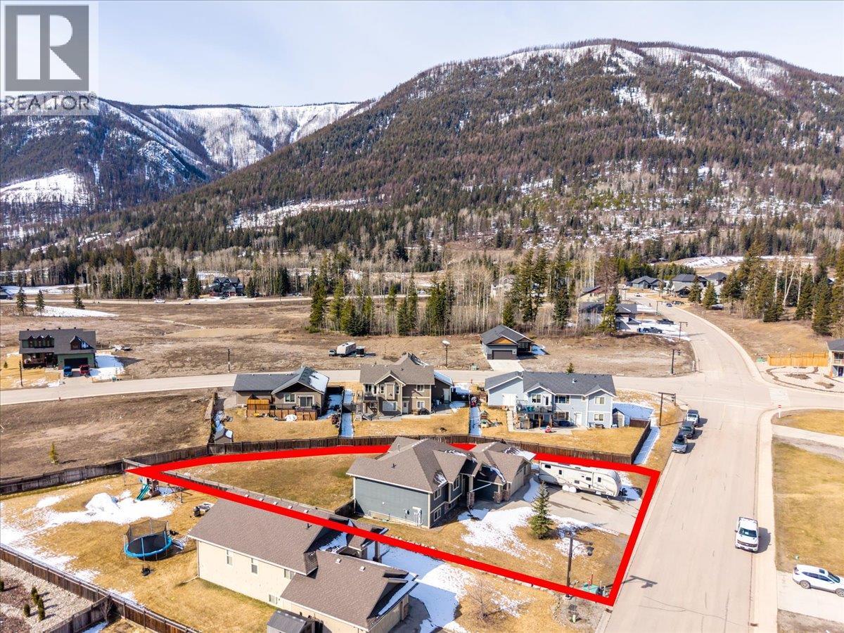 2261 Black Hawk Drive, Sparwood