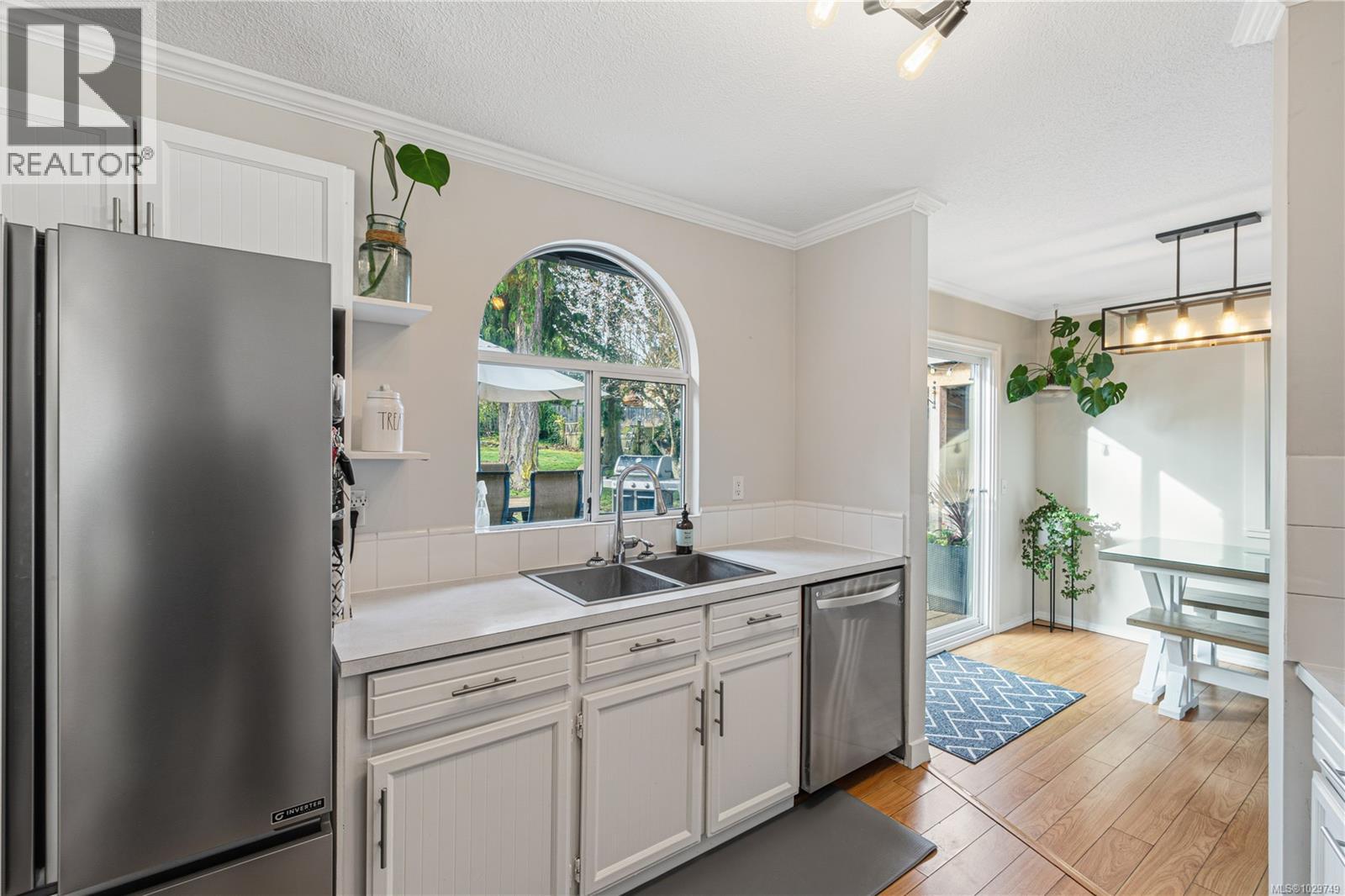 1474 PACIFIC CRES - 11