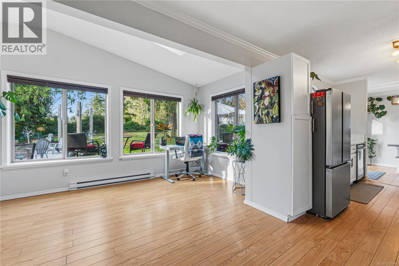 1474 PACIFIC CRES - 14