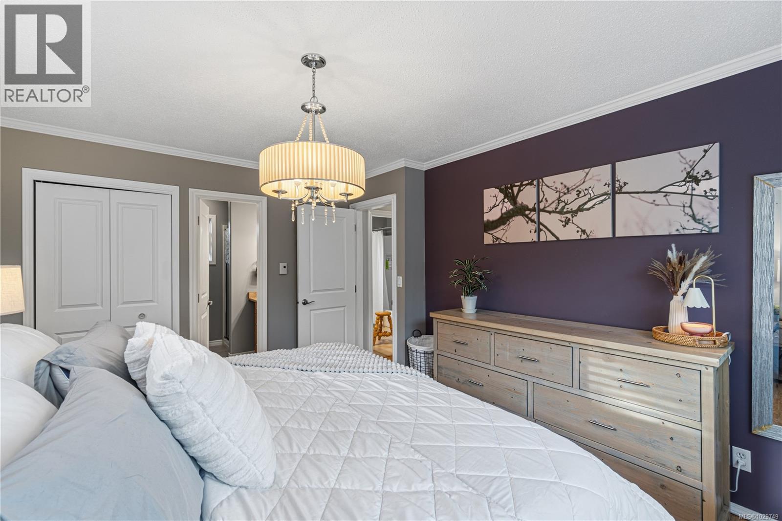 1474 PACIFIC CRES - 17