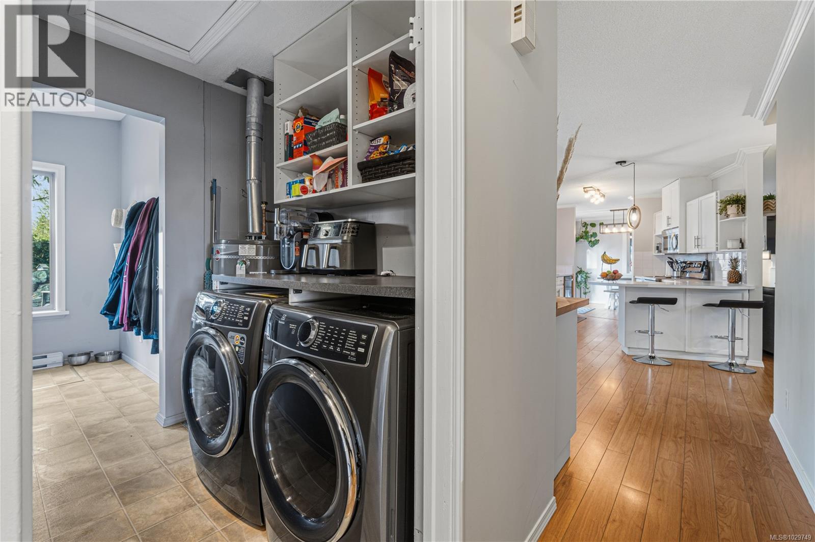 1474 PACIFIC CRES - 21