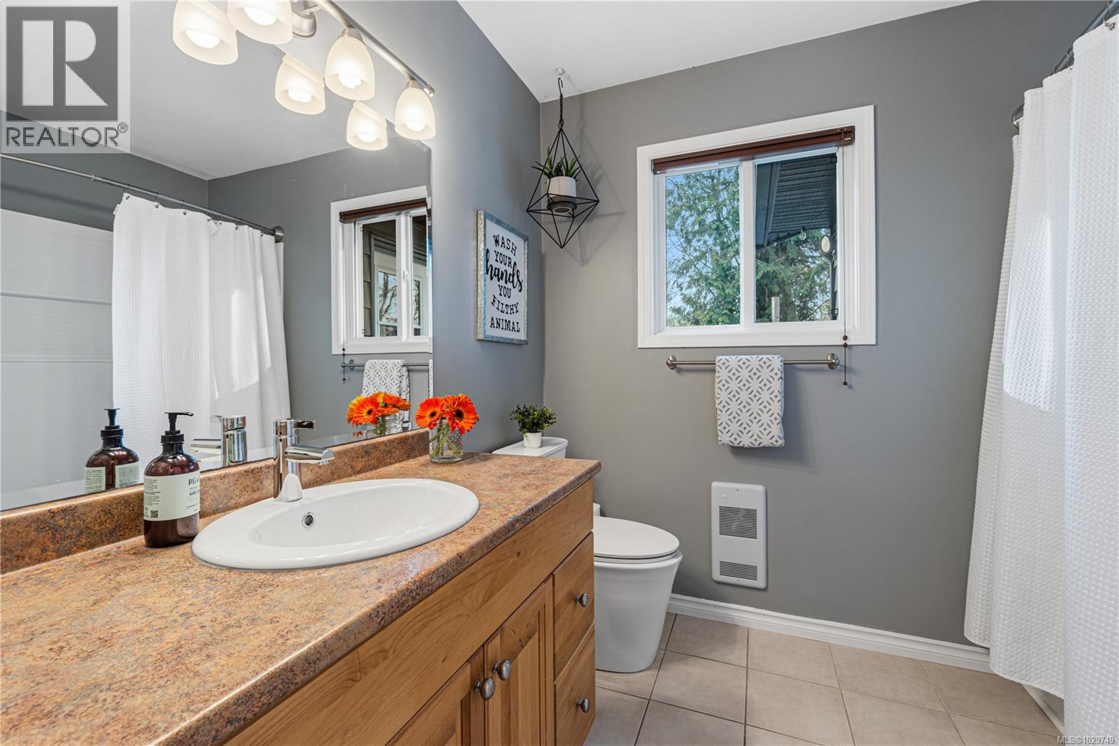 1474 PACIFIC CRES - 22