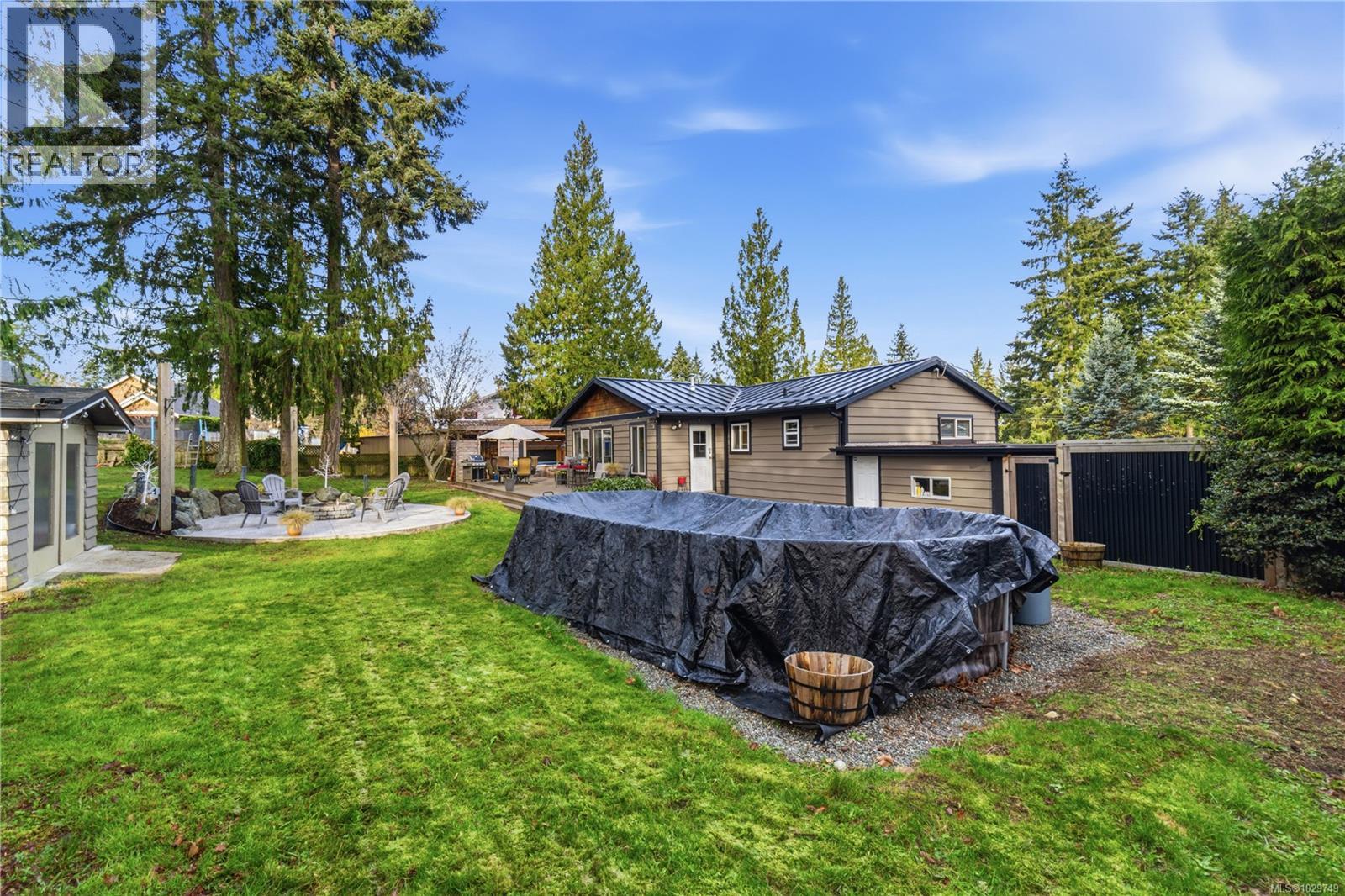 1474 PACIFIC CRES - 32