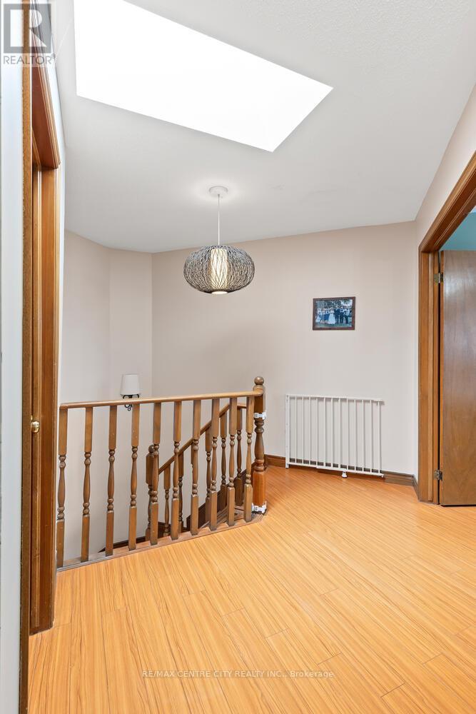 #1 20 KERNOHAN PARKWAY - 27
