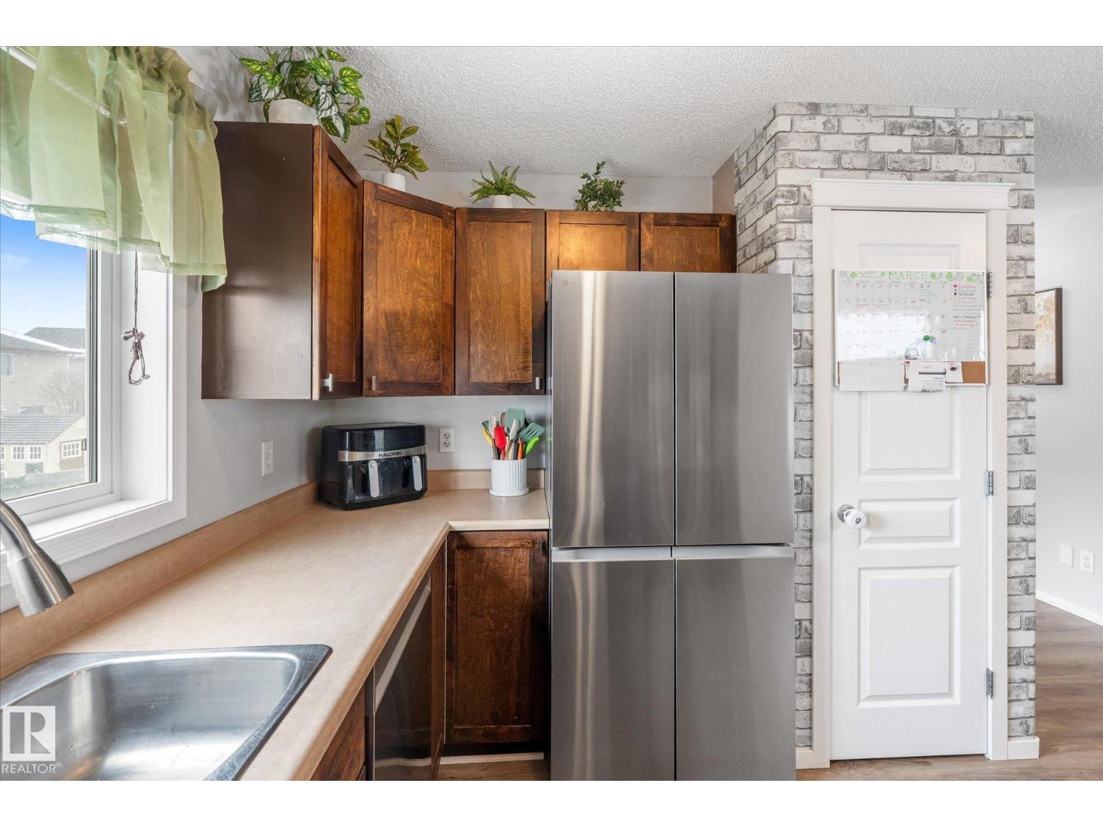 34 VAUGHN AV, Spruce Grove