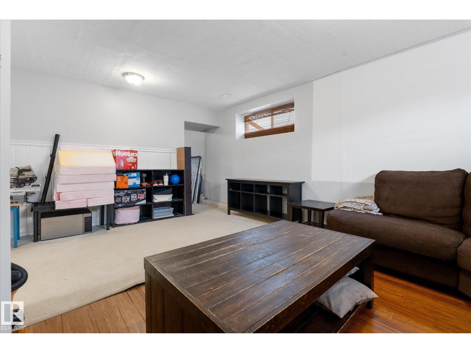 34 VAUGHN AV, Spruce Grove