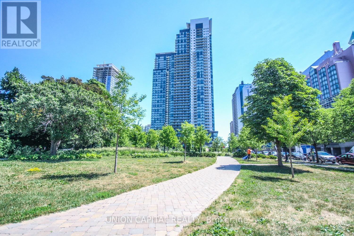 1802 - 5168 YONGE STREET