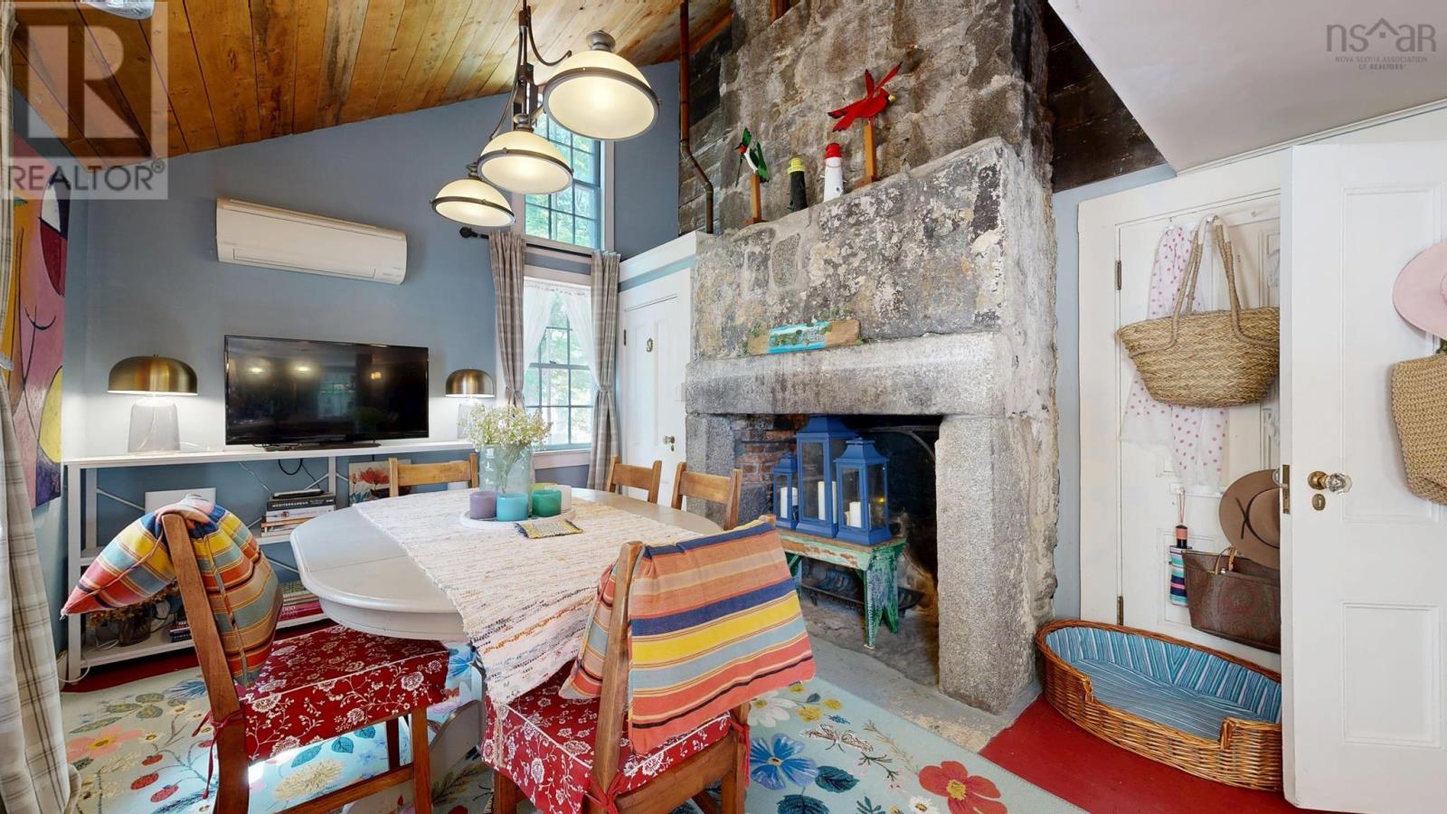 Property 46 of 50 of 17 George Street