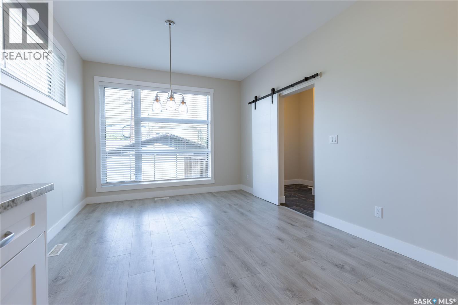 1037 7TH STREET E - 10