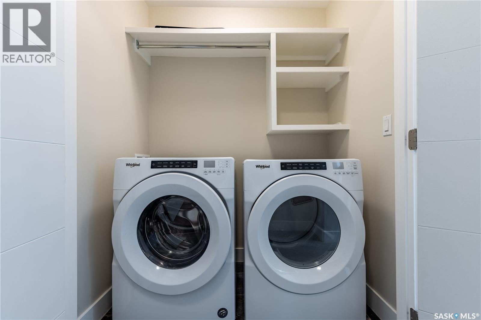 1037 7TH STREET E - 22