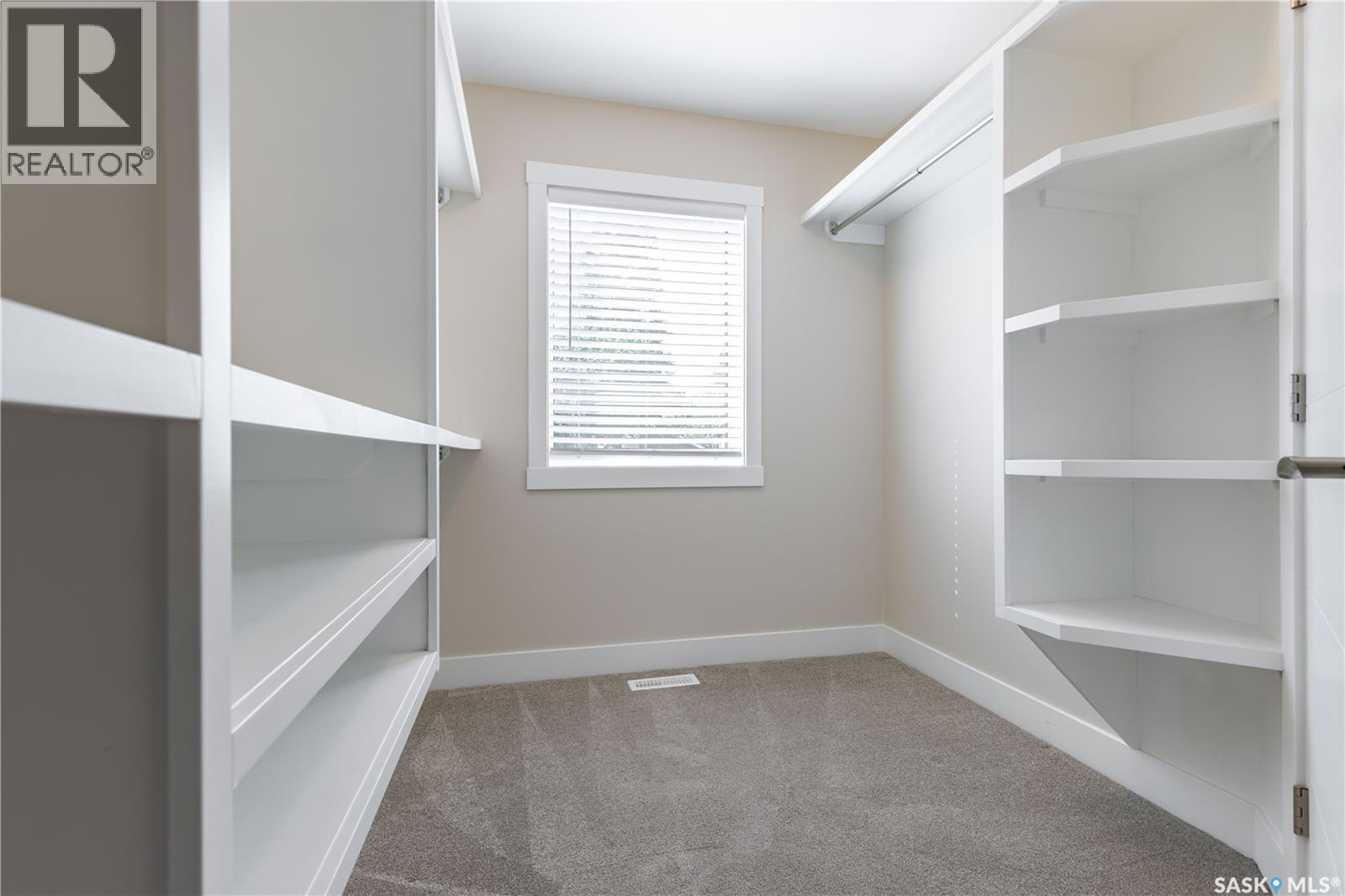 1037 7TH STREET E - 27