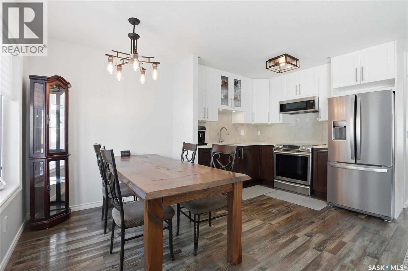 #137 445 BAYFIELD CRESCENT - 12