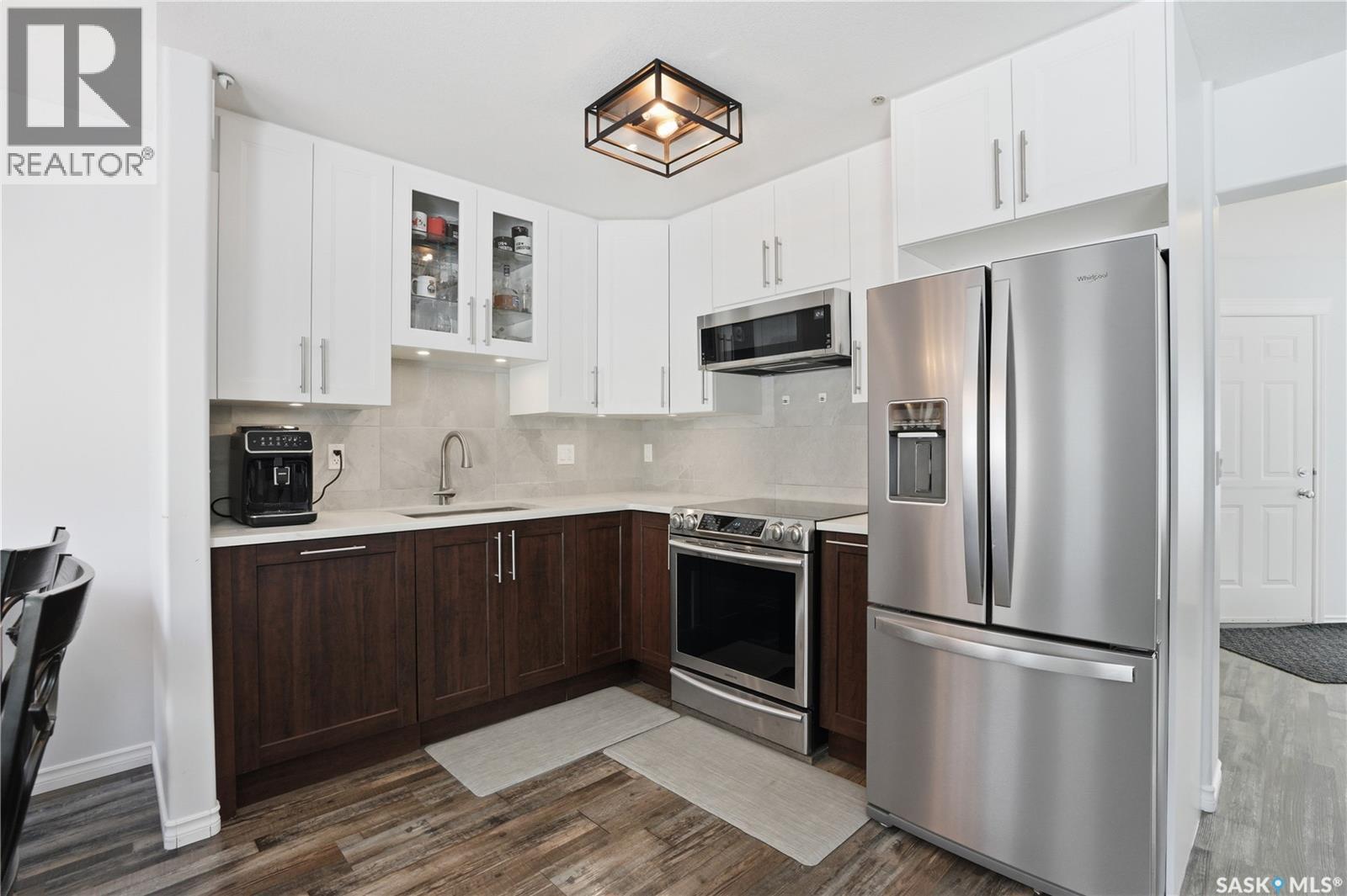 #137 445 BAYFIELD CRESCENT - 13