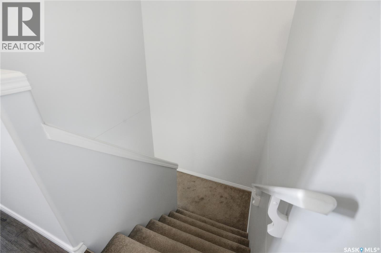 #137 445 BAYFIELD CRESCENT - 17