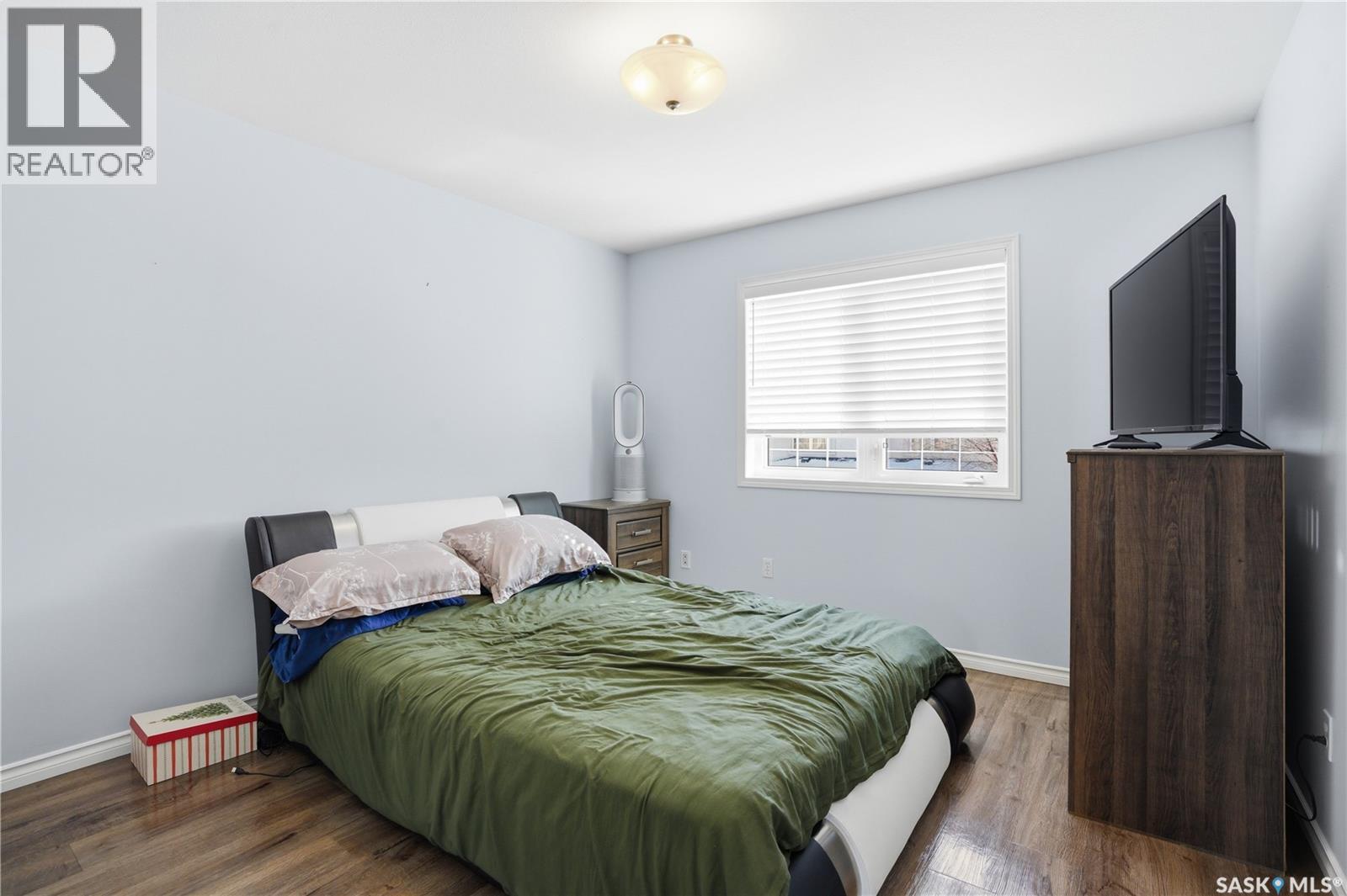 #137 445 BAYFIELD CRESCENT - 26