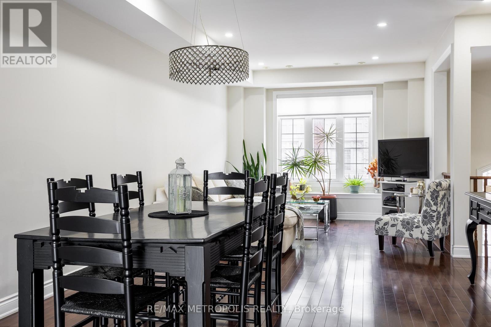 10 GEORGE BOGG ROAD - 9