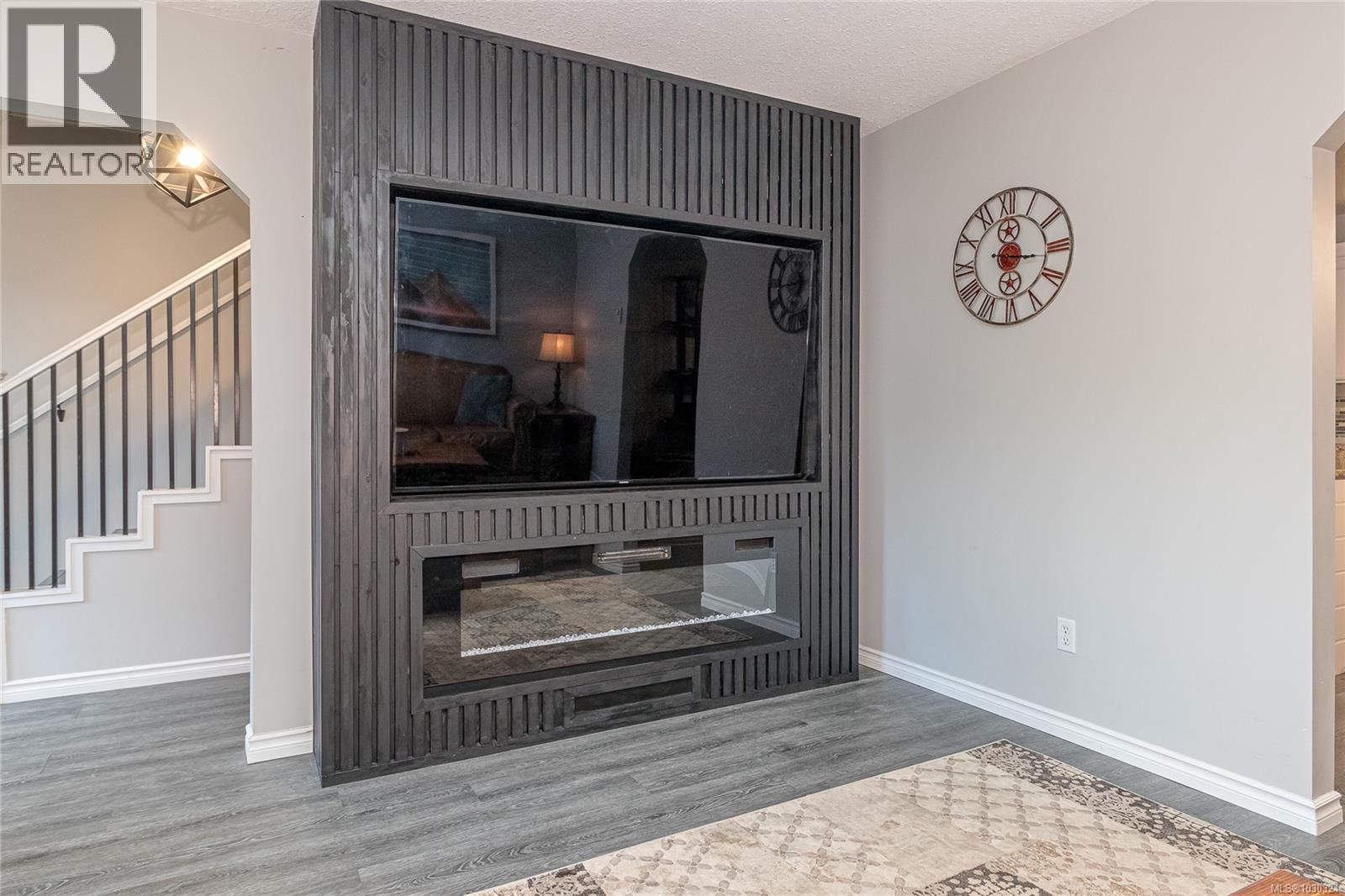 2330 WHITNEY RD - 10