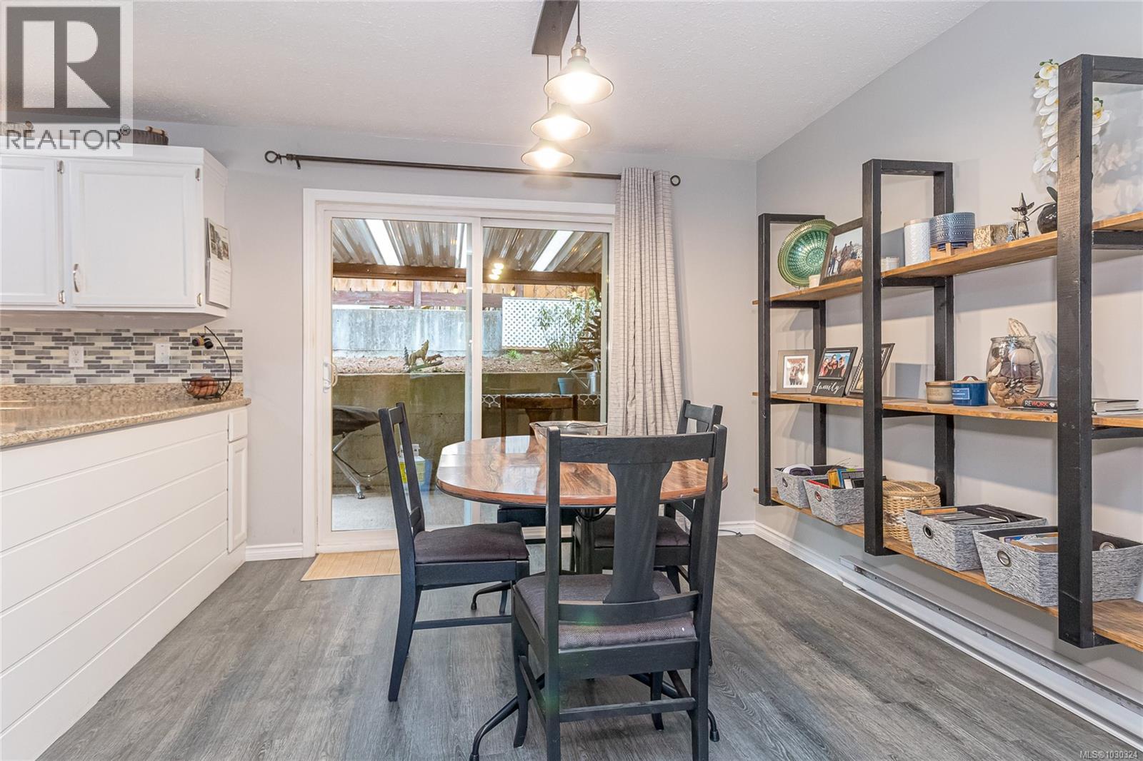 2330 WHITNEY RD - 11