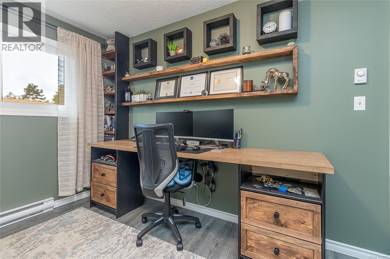 2330 WHITNEY RD - 23