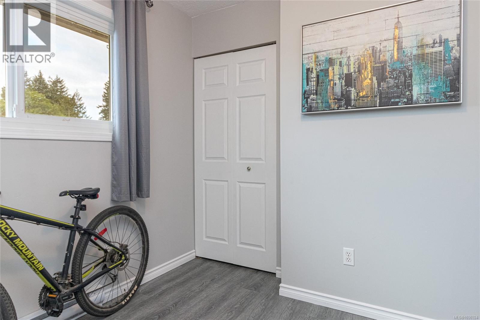 2330 WHITNEY RD - 27