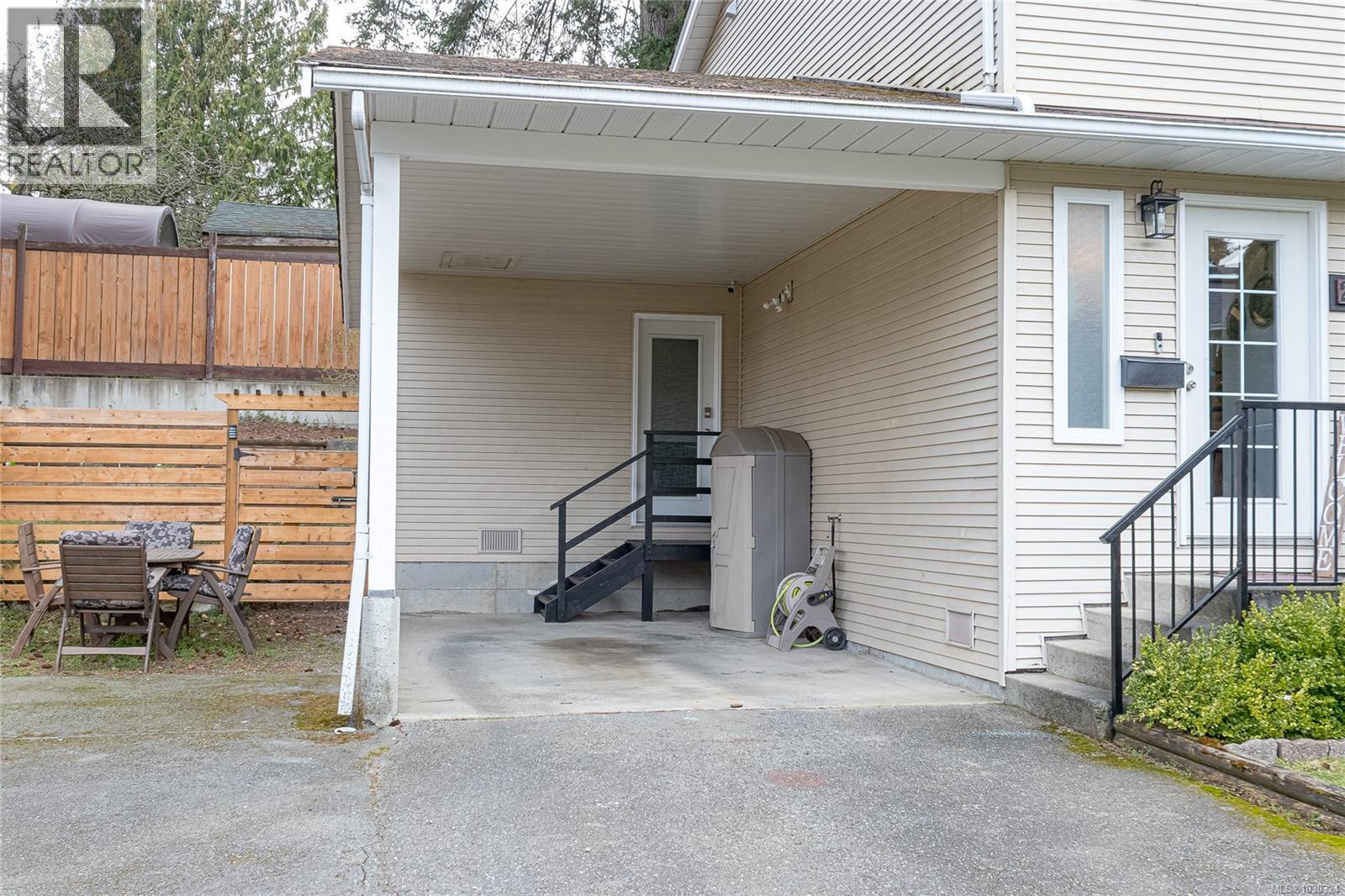 2330 WHITNEY RD - 31