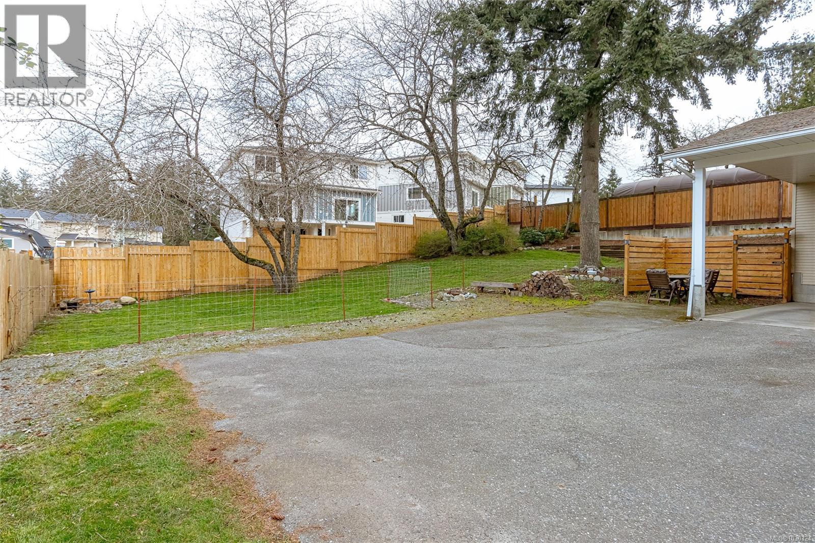 2330 WHITNEY RD - 33