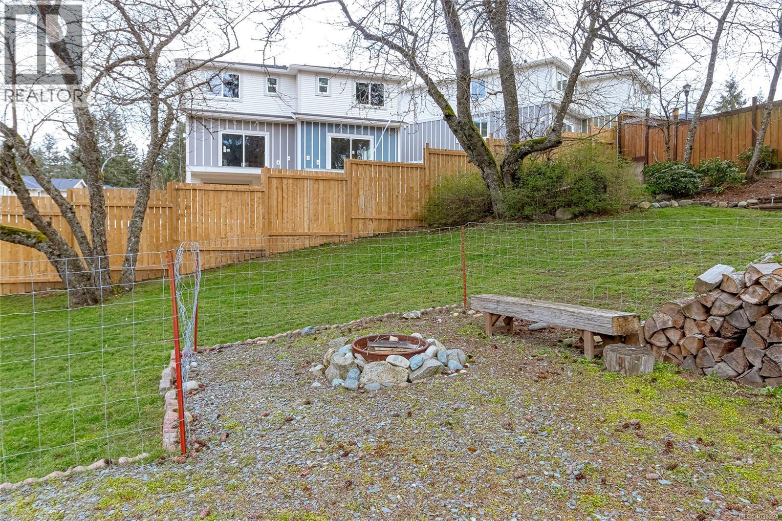 2330 WHITNEY RD - 34