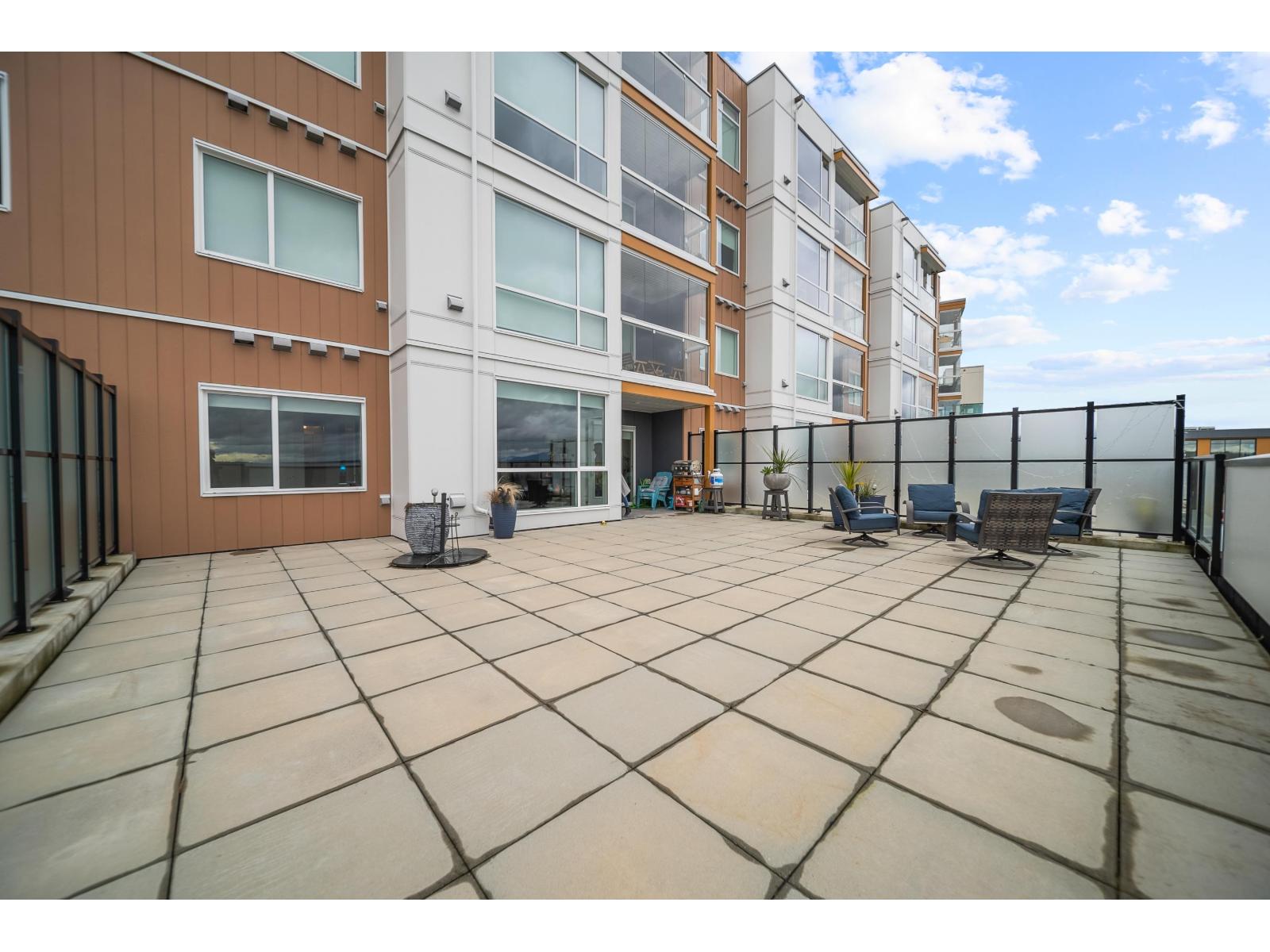 103 31900 RAVEN AVENUE, Mission