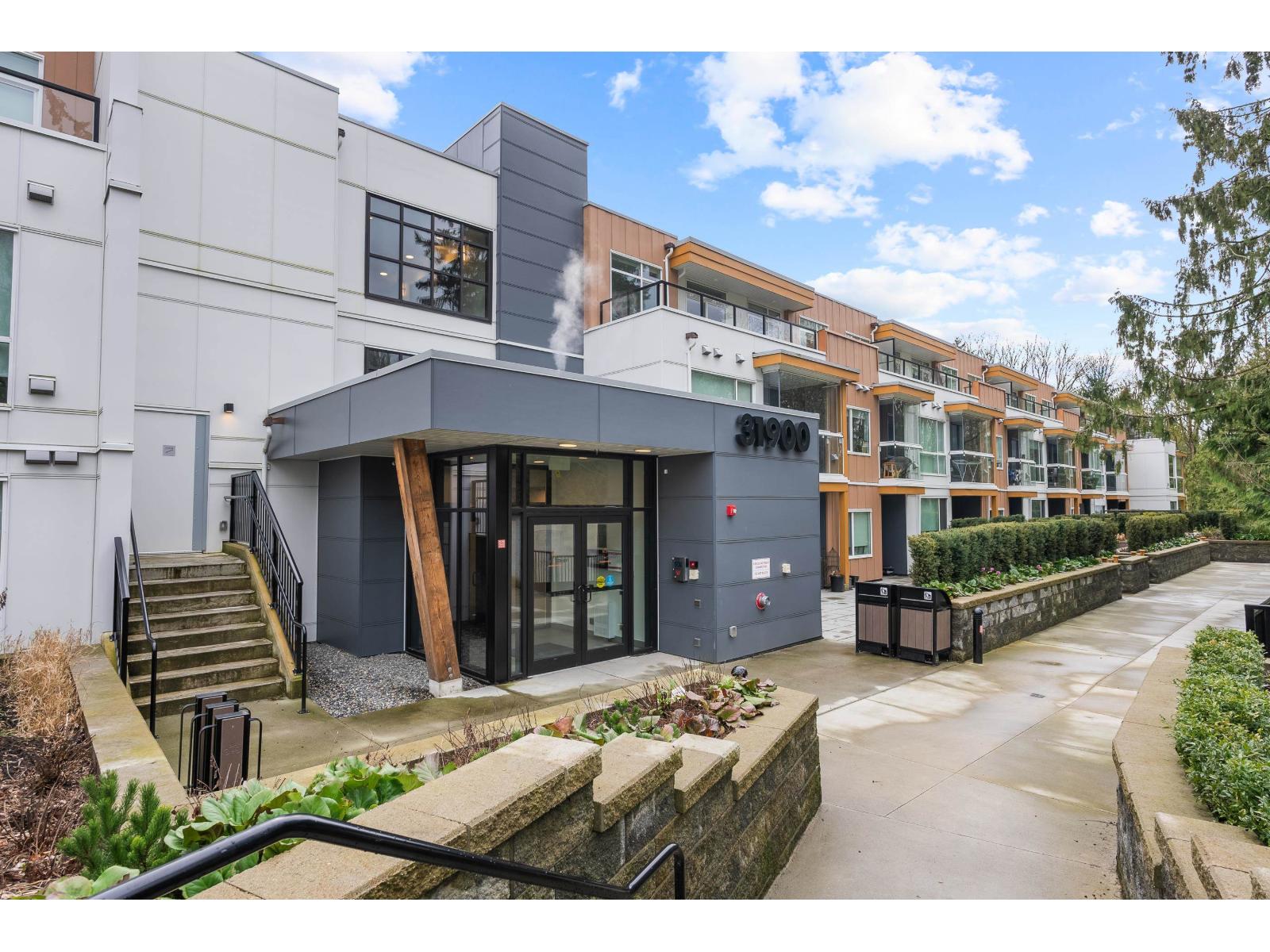 103 31900 RAVEN AVENUE, Mission