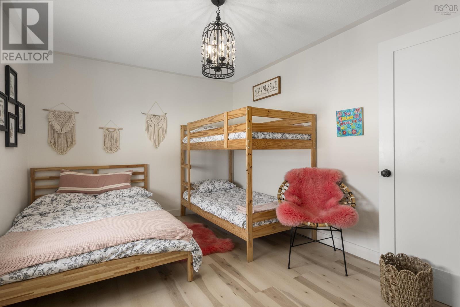 Property 35 of 49 of 10928 Highway 1