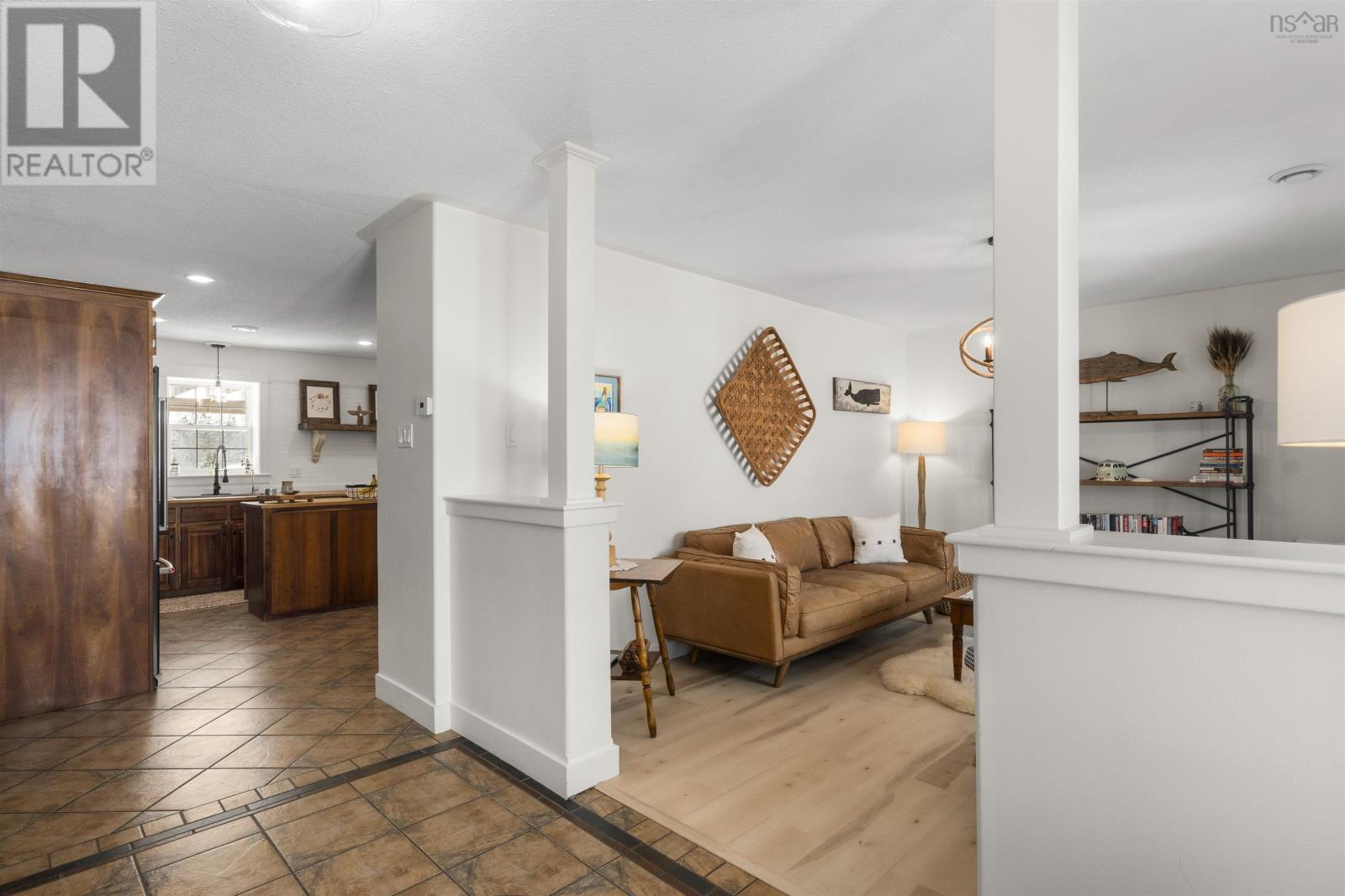 Property 45 of 49 of 10928 Highway 1