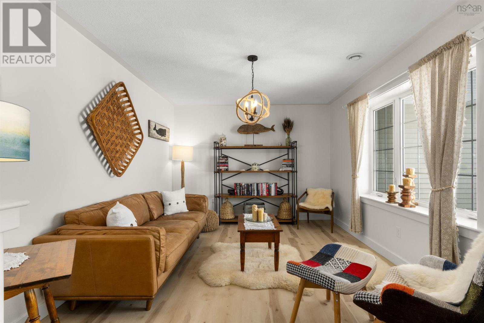 Property 41 of 49 of 10928 Highway 1