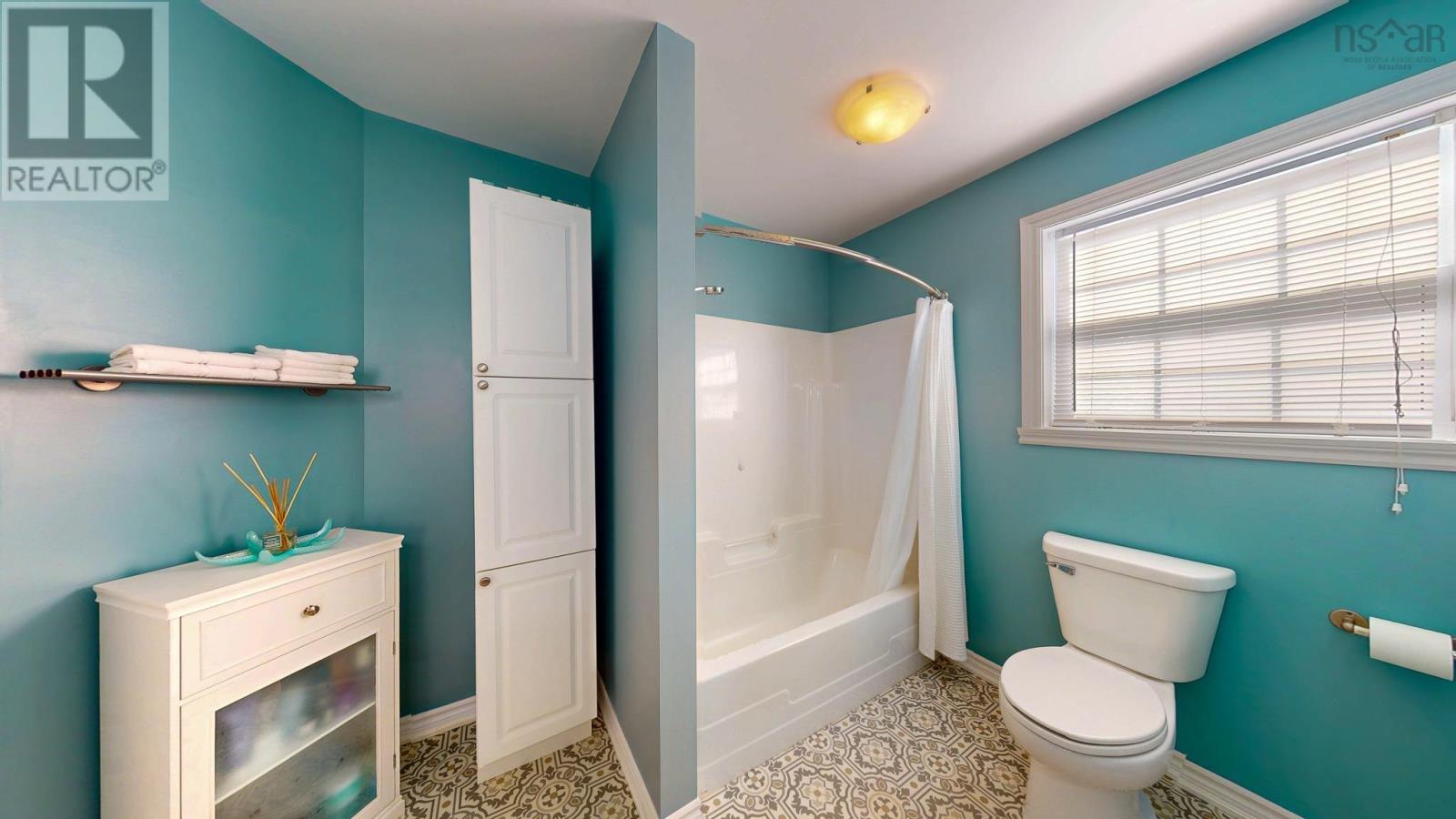 Property 27 of 40 of 40 Douglas Street