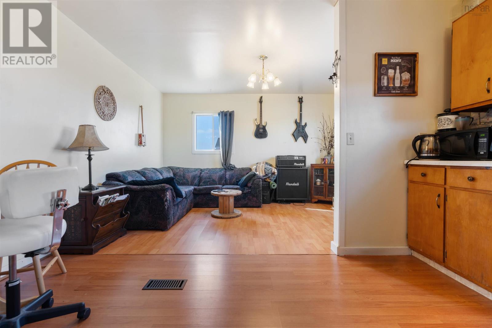 Property 3 of 25 of 2143 Highway 316