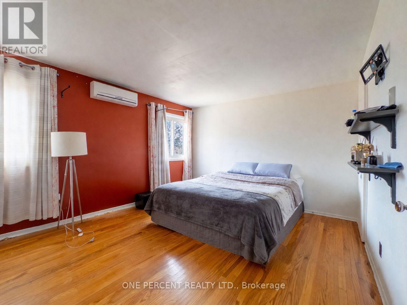 100 MONTROSE ROAD - 11
