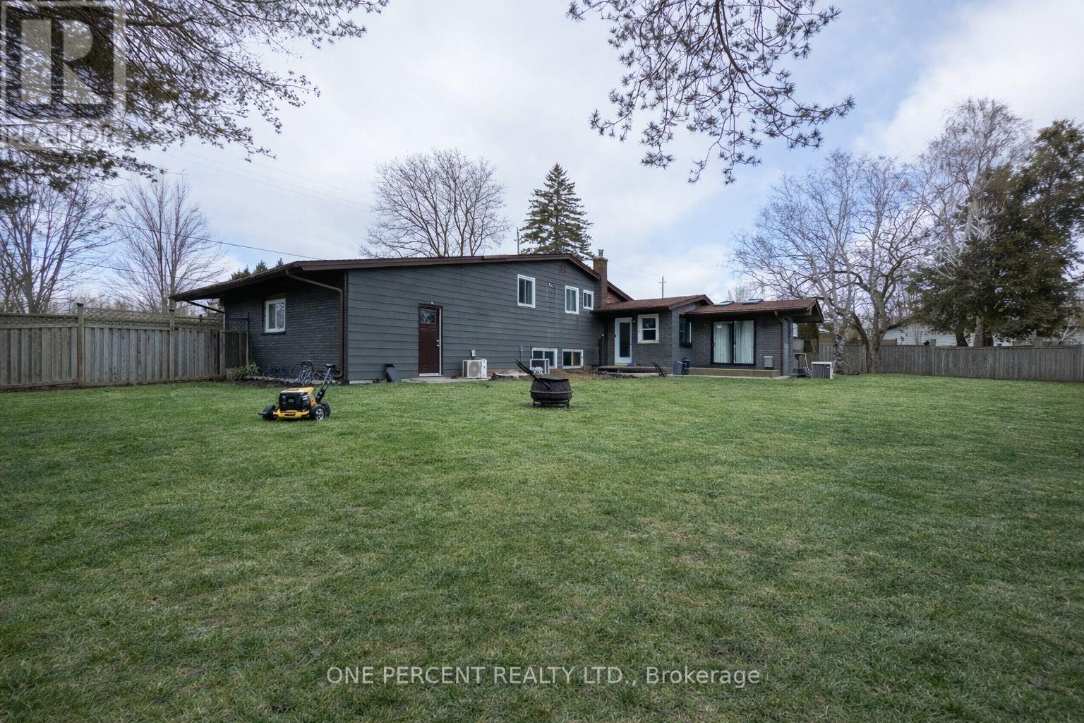 100 MONTROSE ROAD - 21