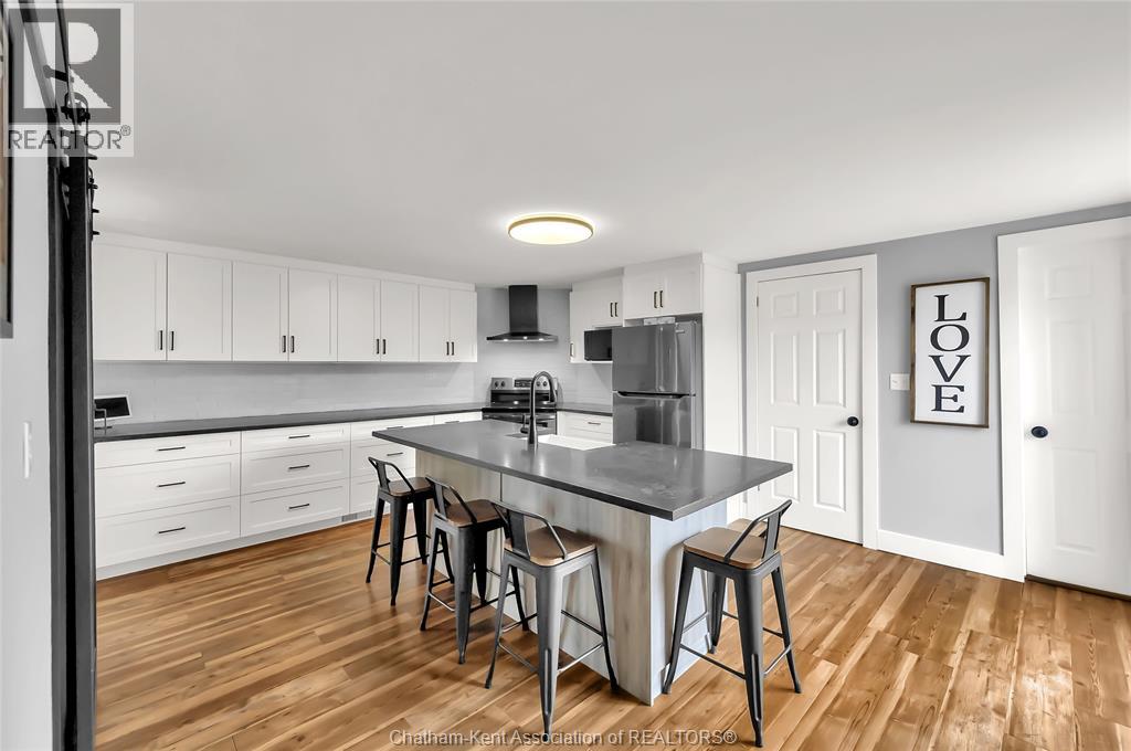 87 Erie STREET - 18