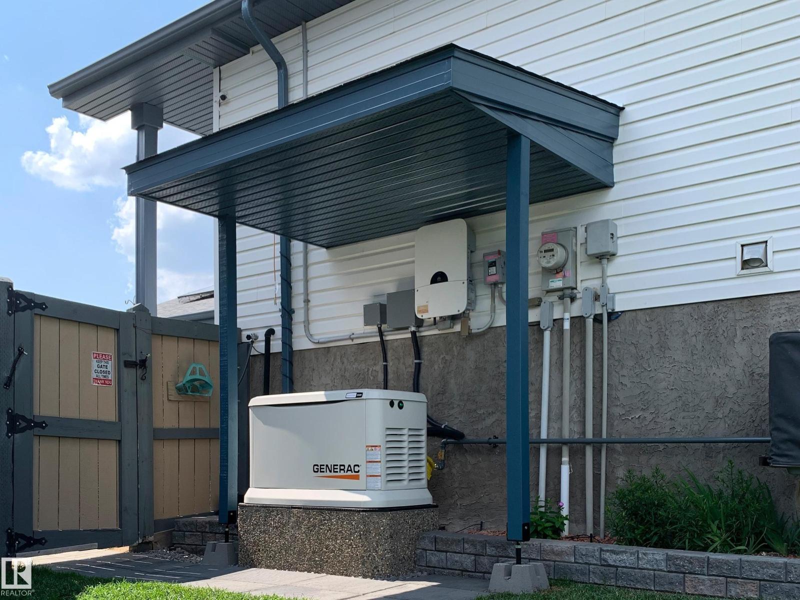 15215 44 ST NW NW, Edmonton